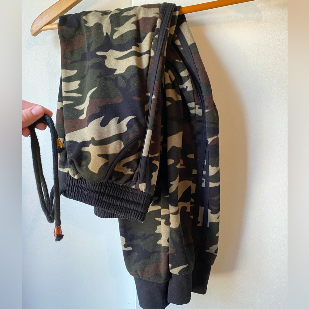 Indera Womens Joggers Sweats Size S/M Camo